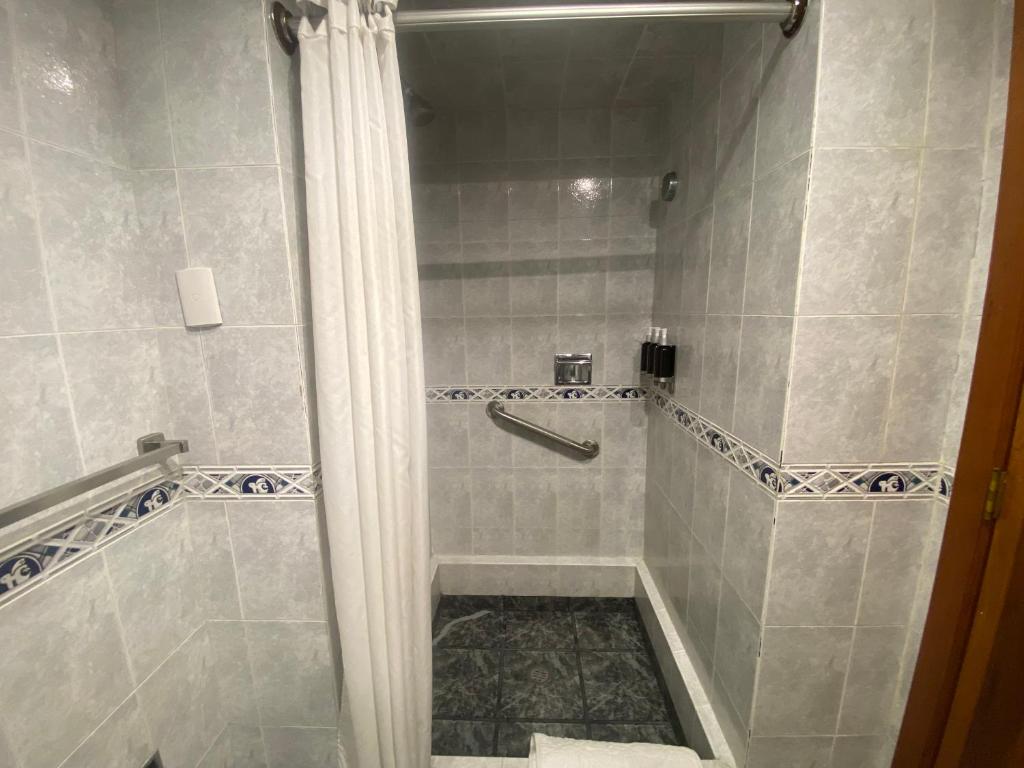 Cavi Rooms 513 - 2
