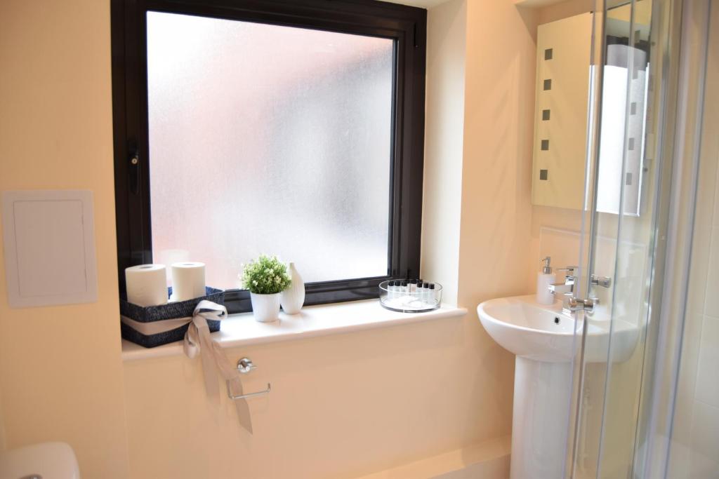 Morland House Apartments photo