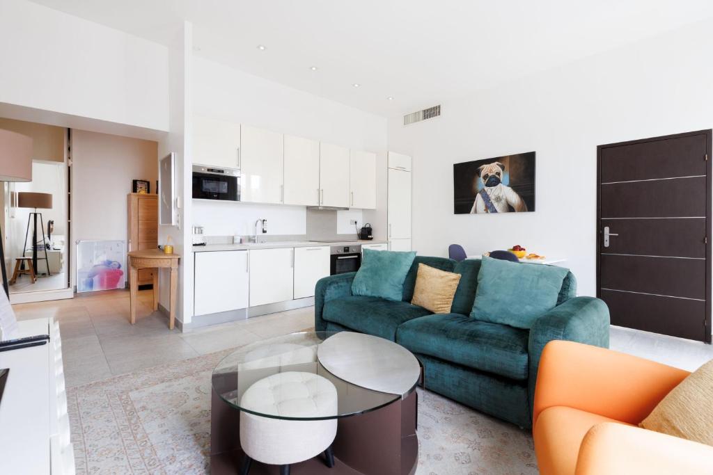 Upstays Spacious 77m T3 Apartment with Terrace - 2
