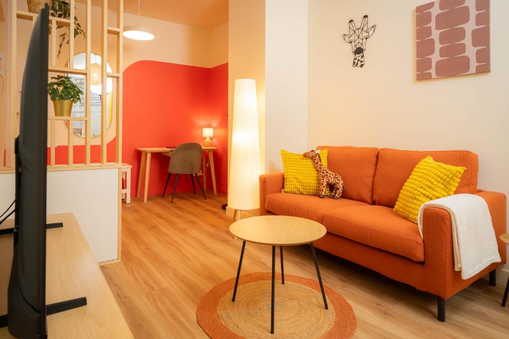 Le Patio de la Gare - T2 coloré, terrasse privée - 5
