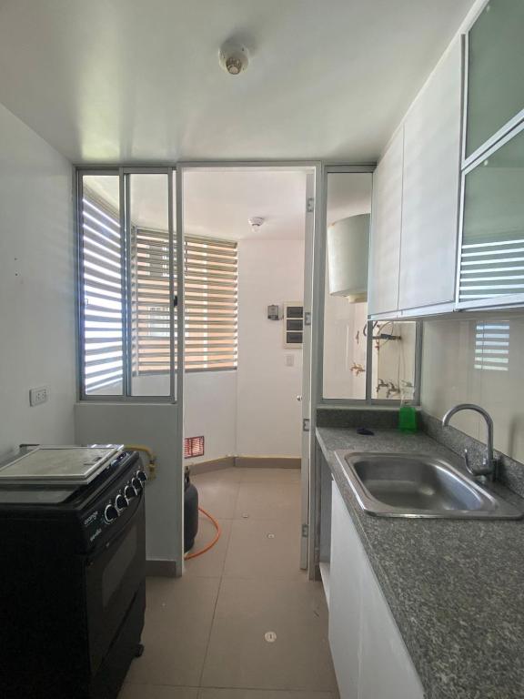Ocean View family 15min Airport & Miraflores - 2