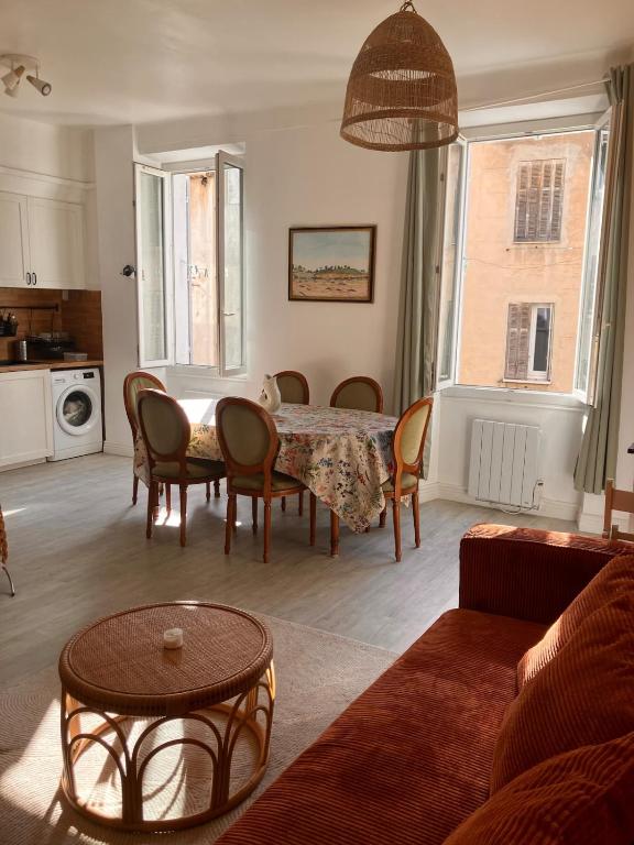 Appartement refait à neuf proche tous commerces - 4