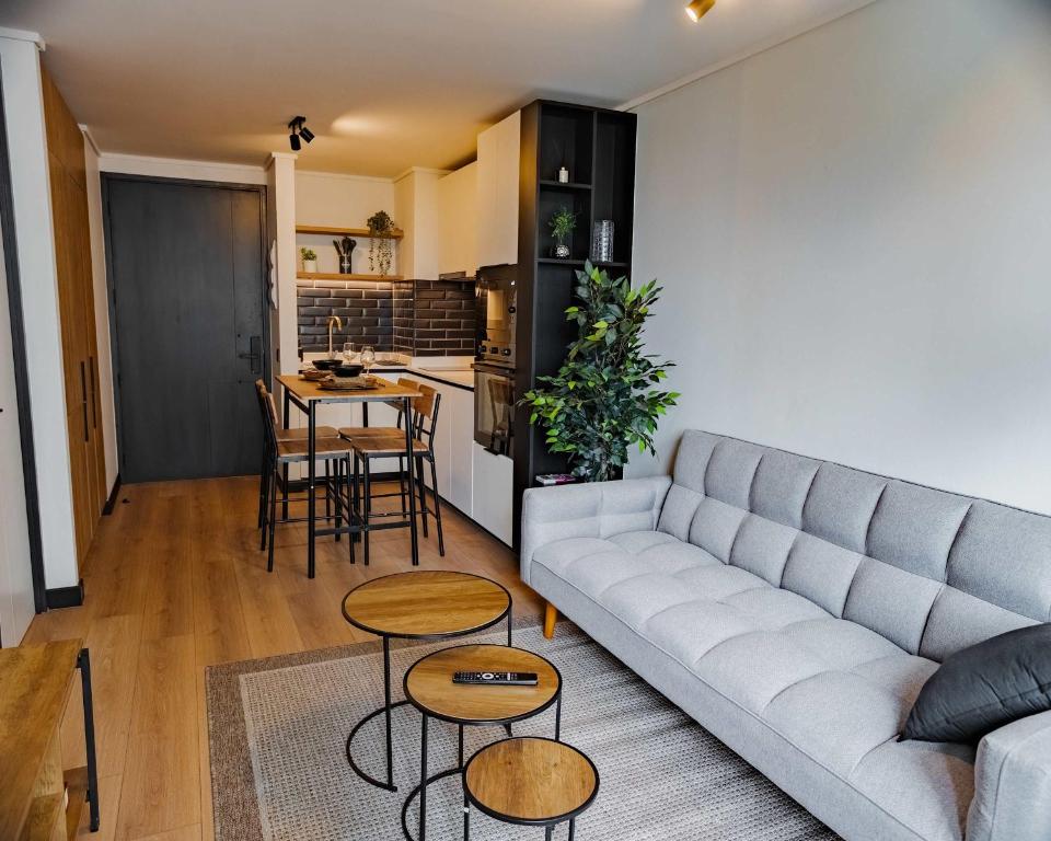 Modern Apartment in Nunoa Family-Friendly Stay - 3