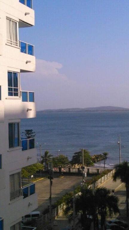Entire oceanfront apartment - 5