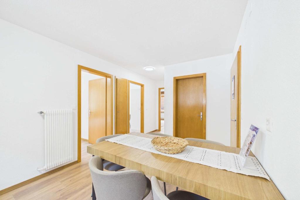 Cozy Alpine Escape for Families & Groups near Saas - 4