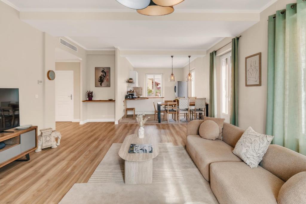 La Grande Terrasse Cannes 4 stars-4BR sleeps 8, 135 sqm apartment - 3