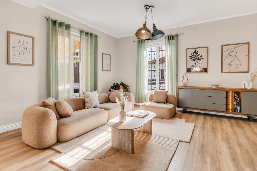La Grande Terrasse Cannes 4 stars-4BR sleeps 8, 135 sqm apartment - 1