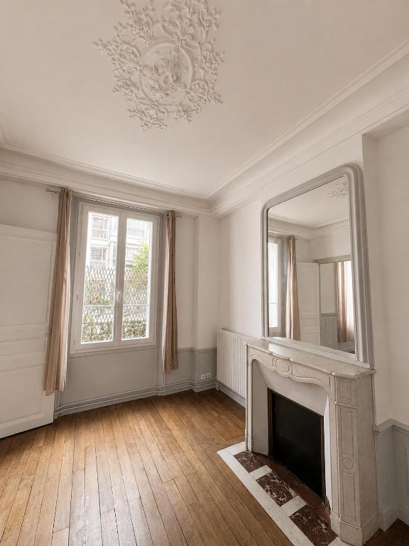 NEW Parisian Haussmann Apartment TheDreamers - 2