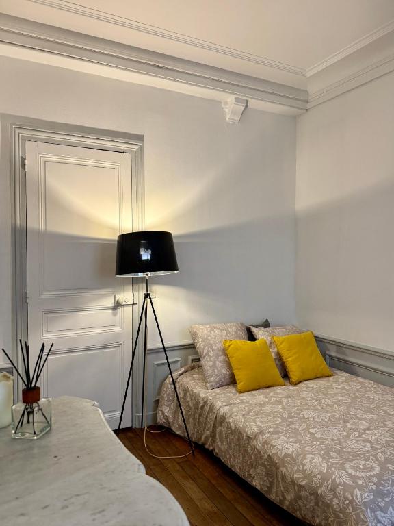 NEW Parisian Haussmann Apartment TheDreamers - 4