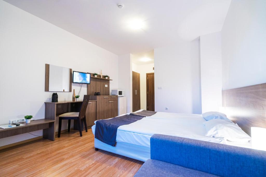 Admiral Plaza Hotel photo