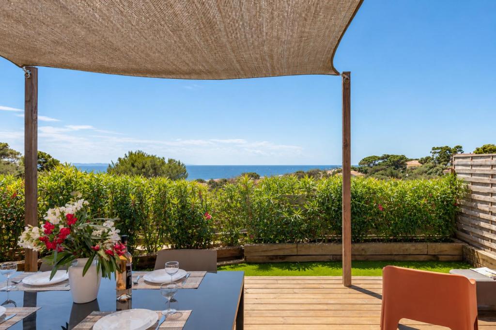 Le Laurier, mobil-home climatisé avec vue sur mer - 1