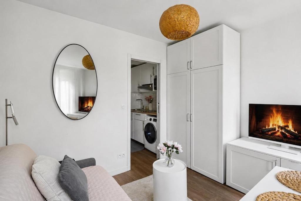 Elegant studio between Montmartre and Les Batignolles - 2
