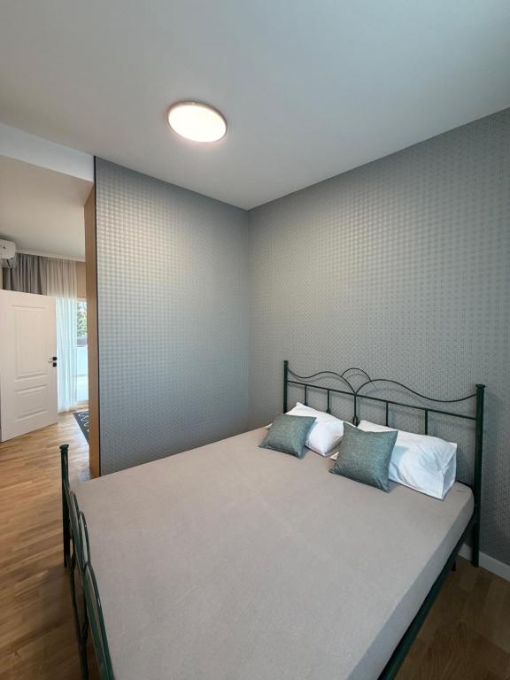 Two bedroom apartment in Podgorica City Center - 2