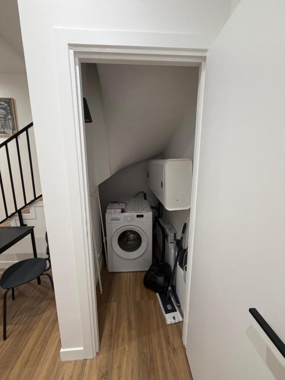 11 rue ROUGUIERE - 5