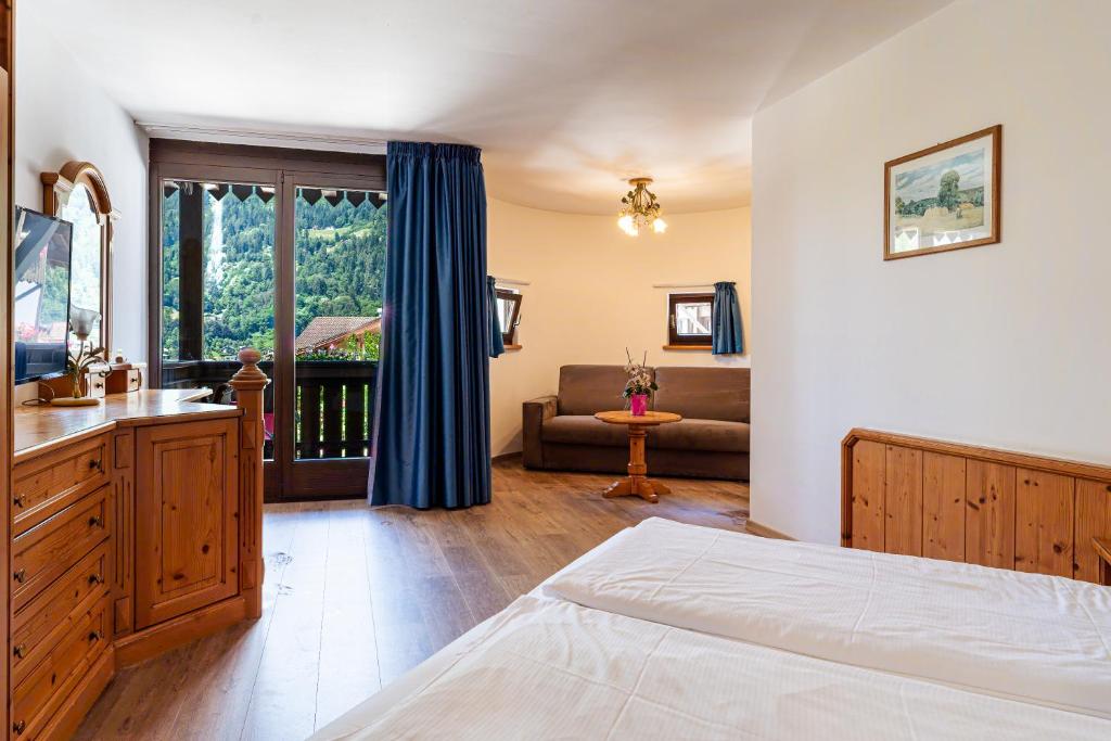 Hotel Castel Pietra - 4