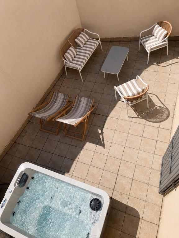 Maison de village avec jacuzzi et garage - 2
