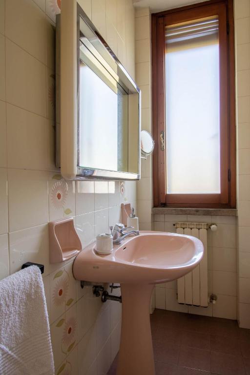 Terraced House - Quiet neighborhood - Free Parking - 2