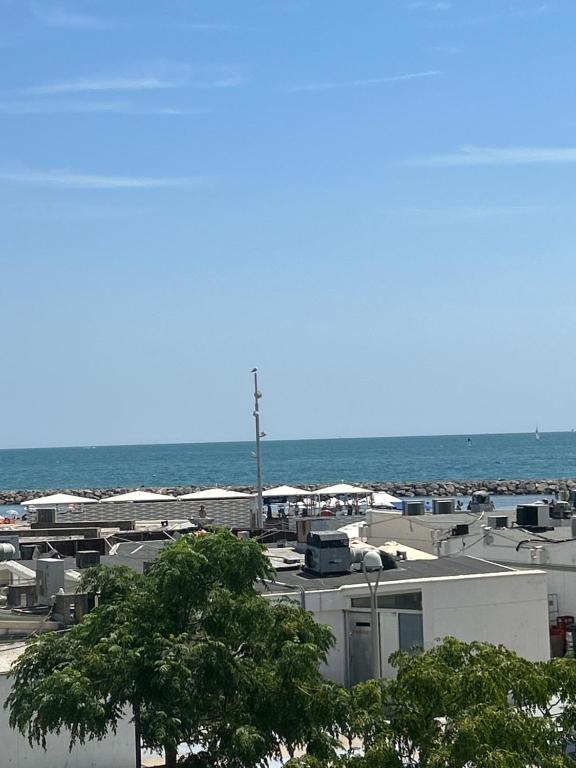 L'épi avec vue Mer -parking en sous sol - wifi - Plage à 50m - 1