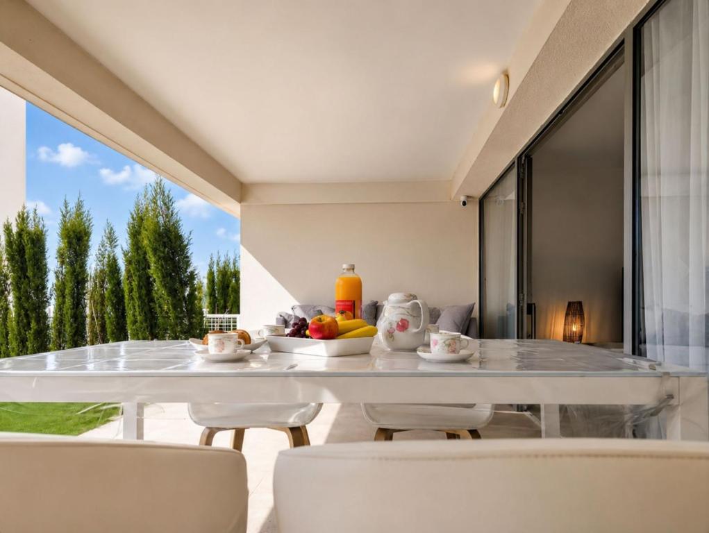 Modern Pool Bungalow - 5