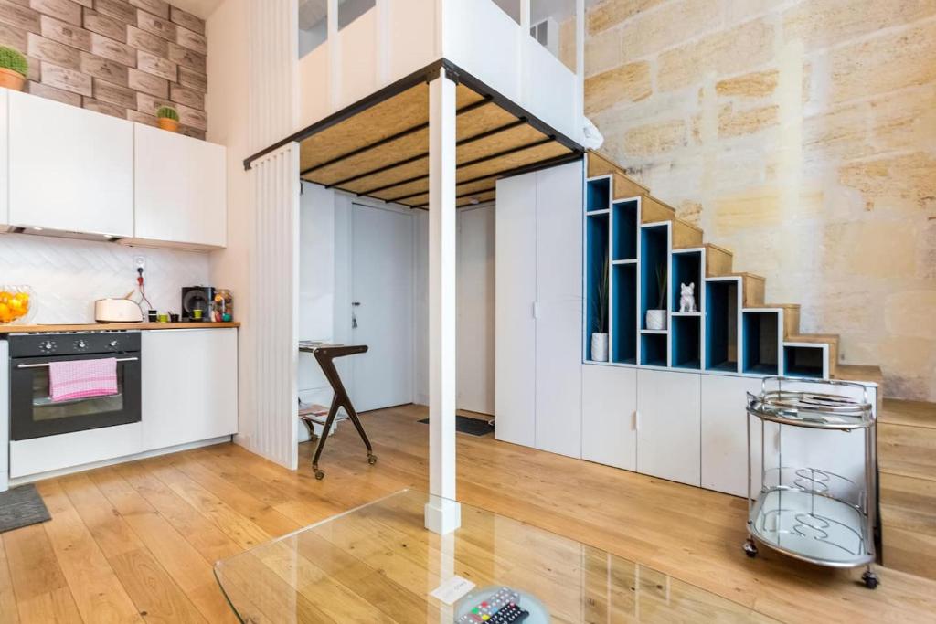 Appartement quartier St Michel climatisé près des quais avec parking - 1