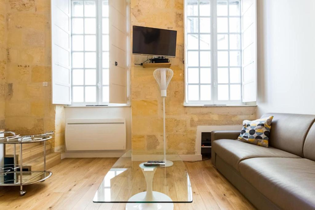 Appartement quartier St Michel climatisé près des quais avec parking - 4
