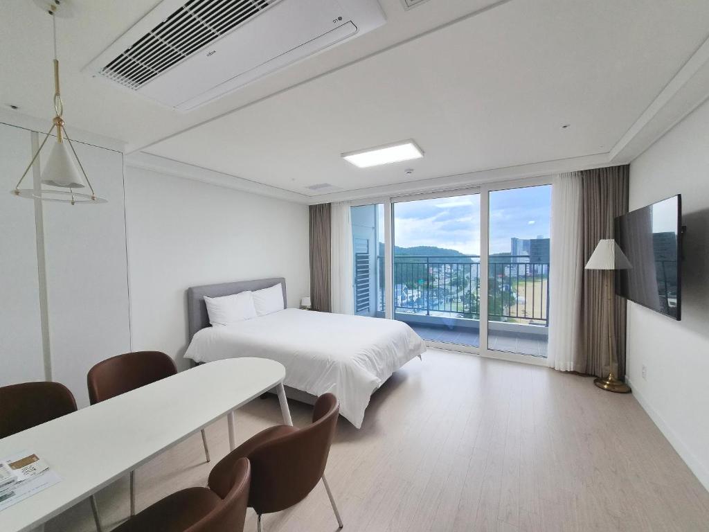 서프리조트 인더시티 양양 (surfresort Inn-The City YangYang)