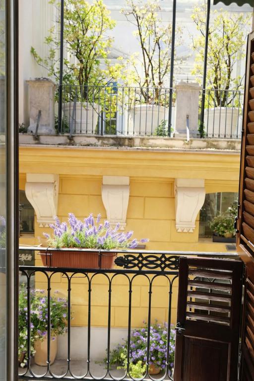 Casa Dadà, romantic house in historic centre - 2