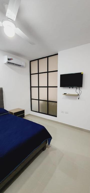 Apartment 2 blocks from clinics and squares - 5