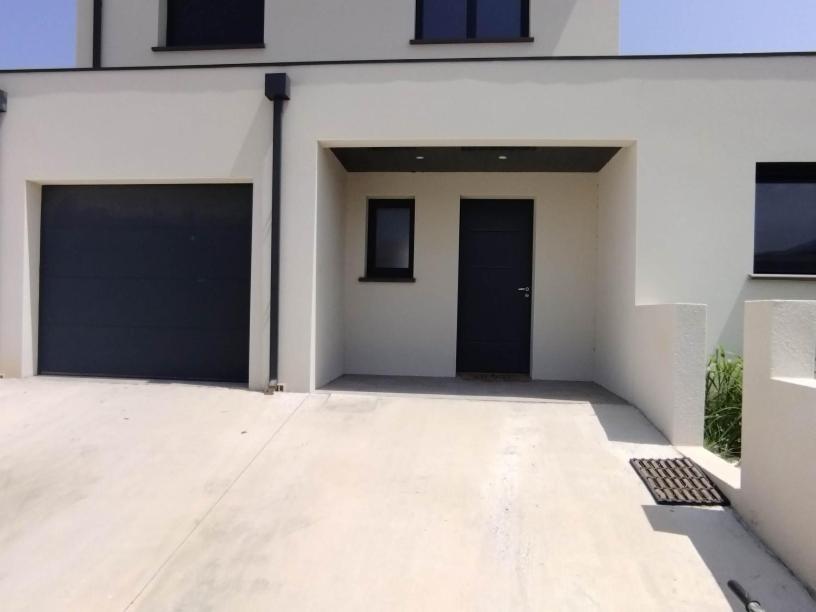 Maison avec parking et jardin - 5