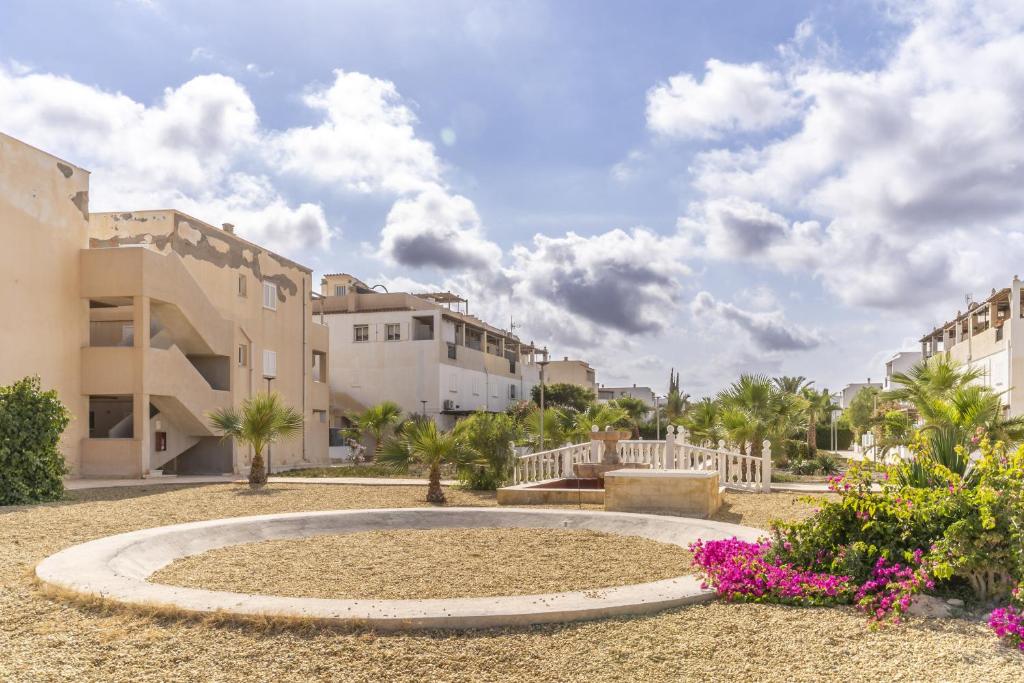 El Jardín de Laia Vistas al Mar Piscina Naturista - 4