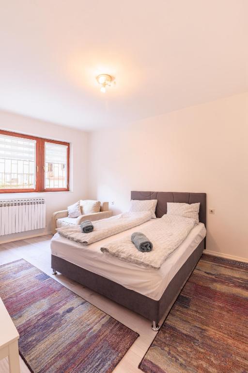 Central & Fully equipped apartment with Free parking - 3