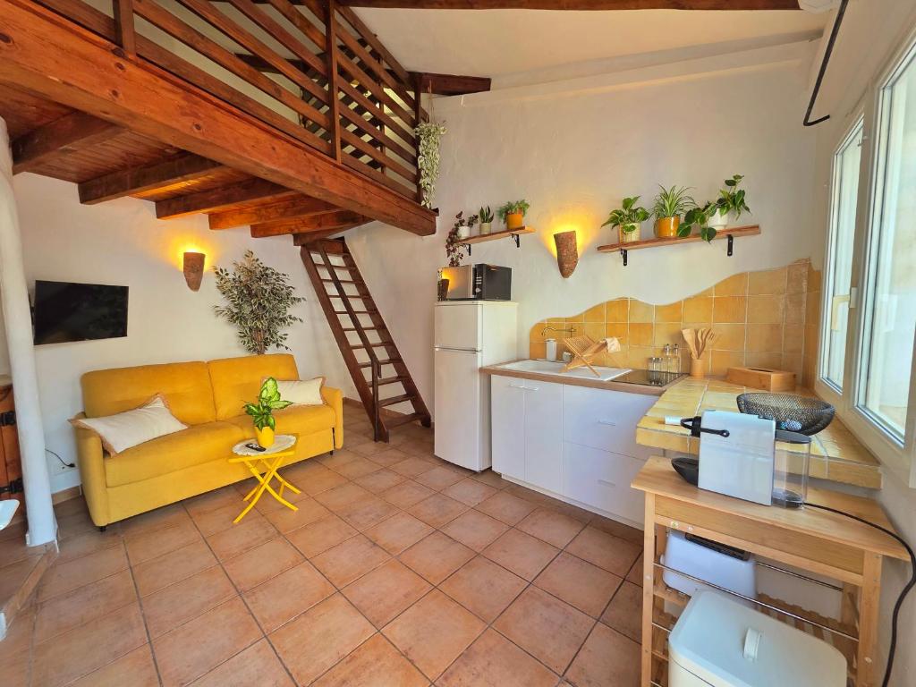 La Bastide Bohême Cozy studio, garden & parking - 5
