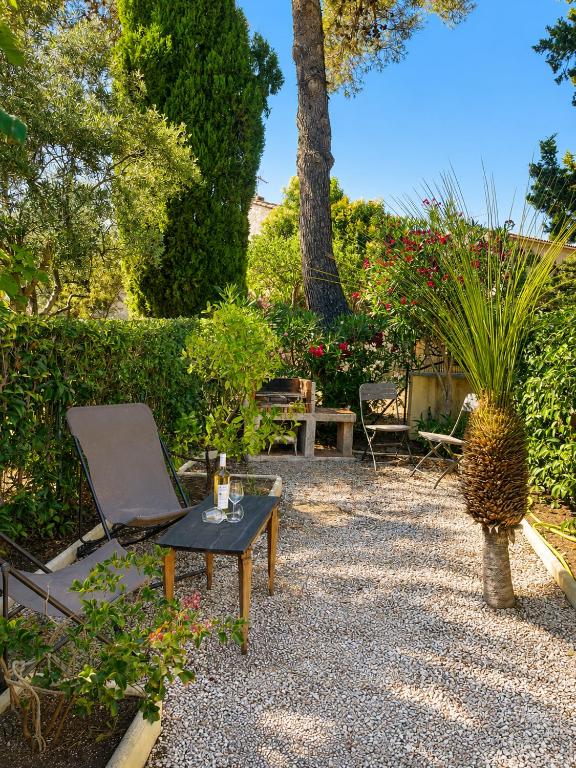 Studio climatisé avec jardin - 1