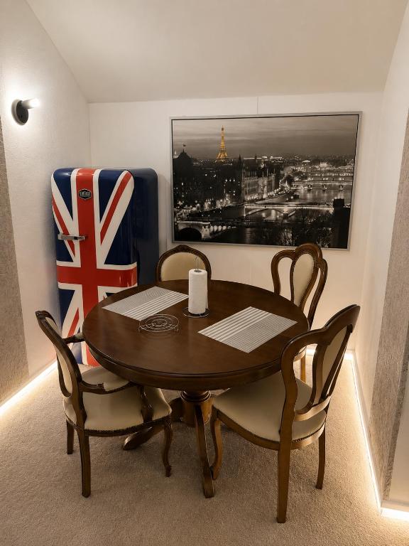 102 Apartment Old Town by Citadela - Parking - 4