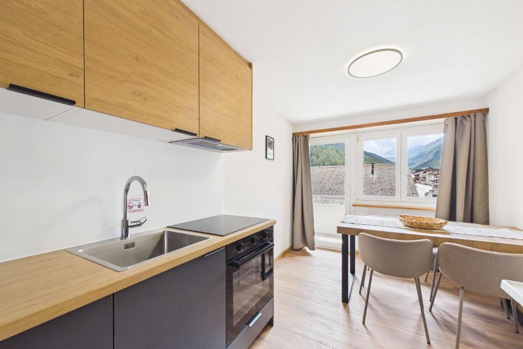 Cozy Apartment near Saas-Fee - 2