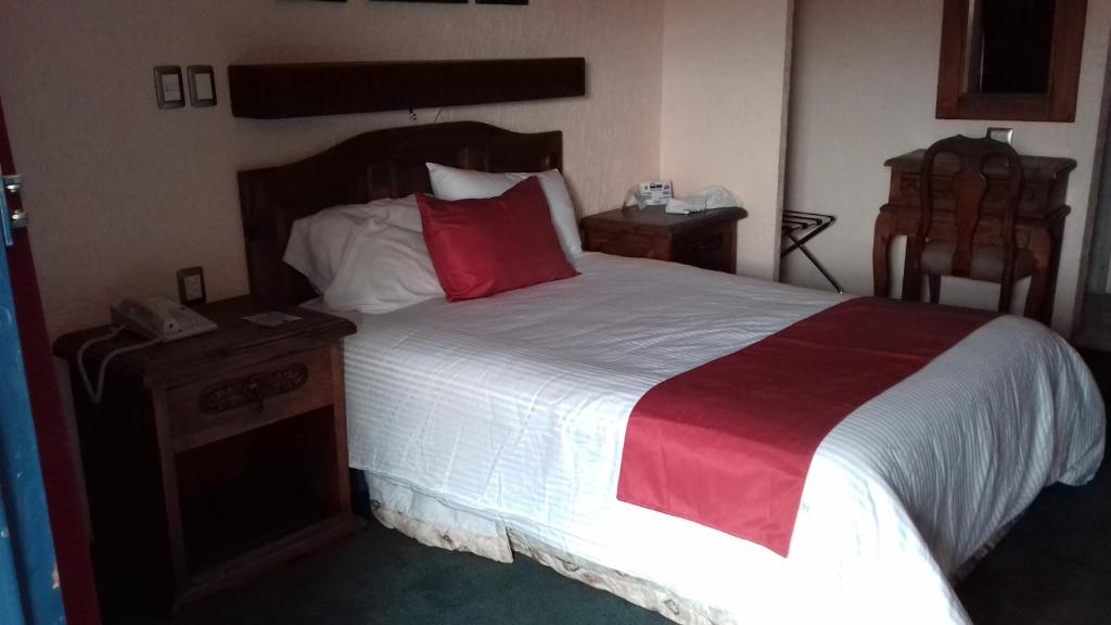Hotel Los Arcos photo