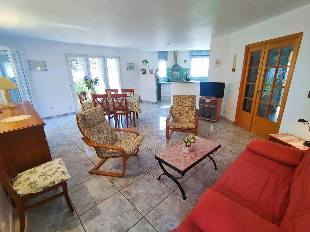 Évasion plage : maison avec patio, climatisation, 50 M de la plage 4POIT11 - 4