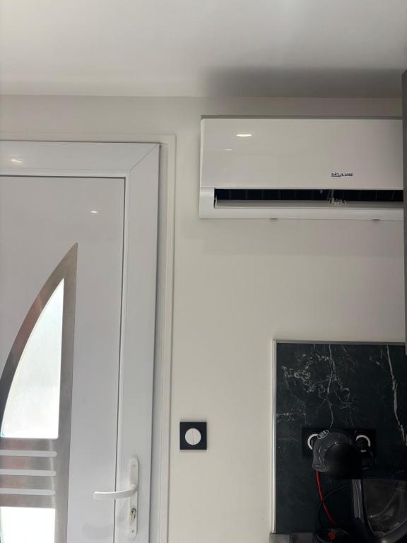 BELLE APPARTEMENT STUDIEUX gare centre wifi Clim - 2