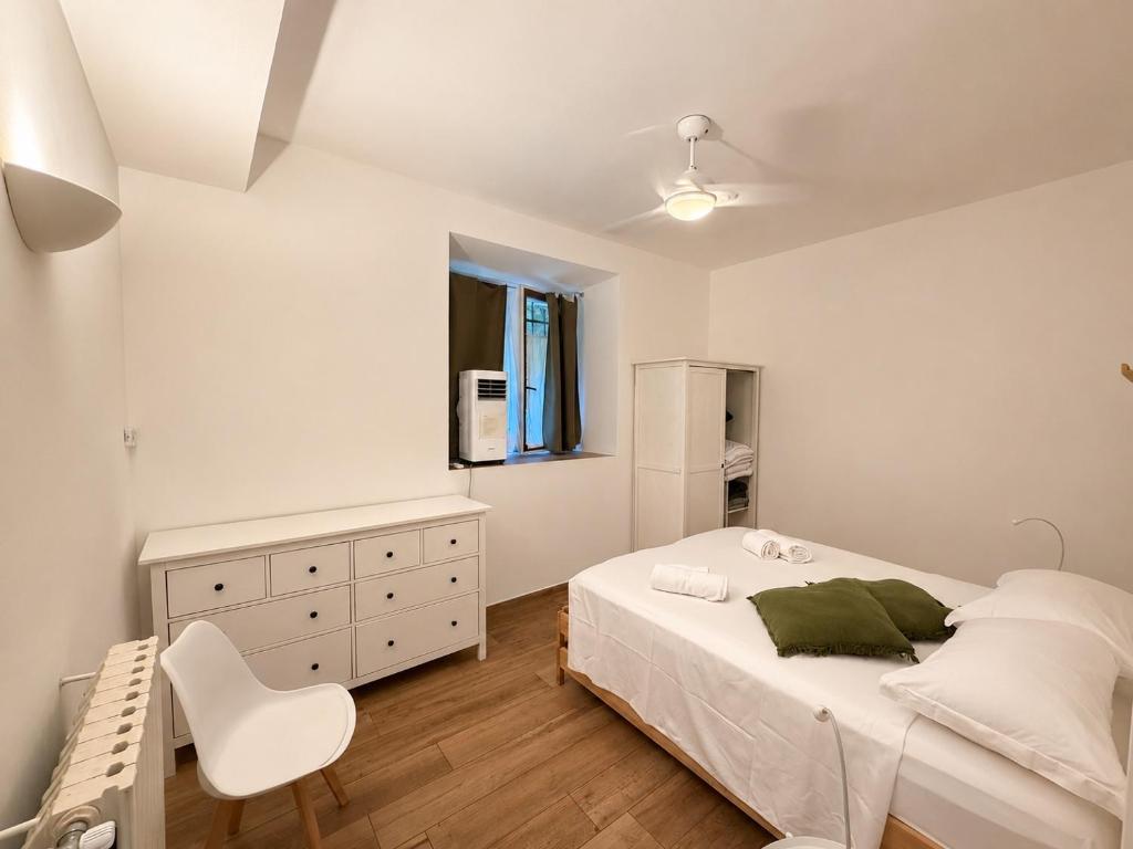 Appartamento Storico in Villa Anni '30 - Vicino al Centro Como - 2