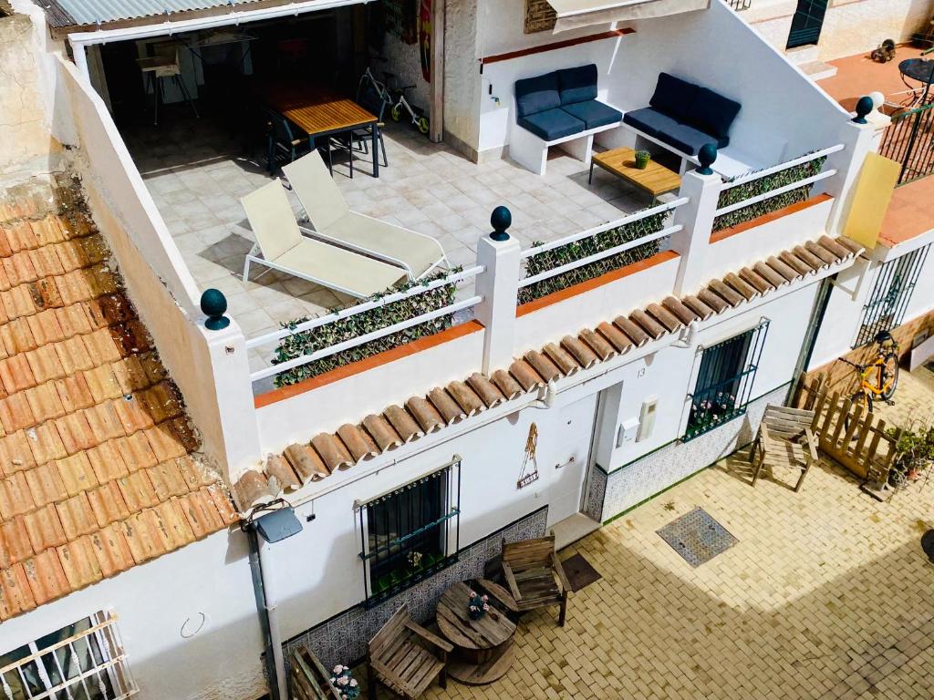 Malaga Beach House, 2 city bikes, 2 children's bikes, WiFi, BIG terrace, BBQ, Family, Childfriendly - 2