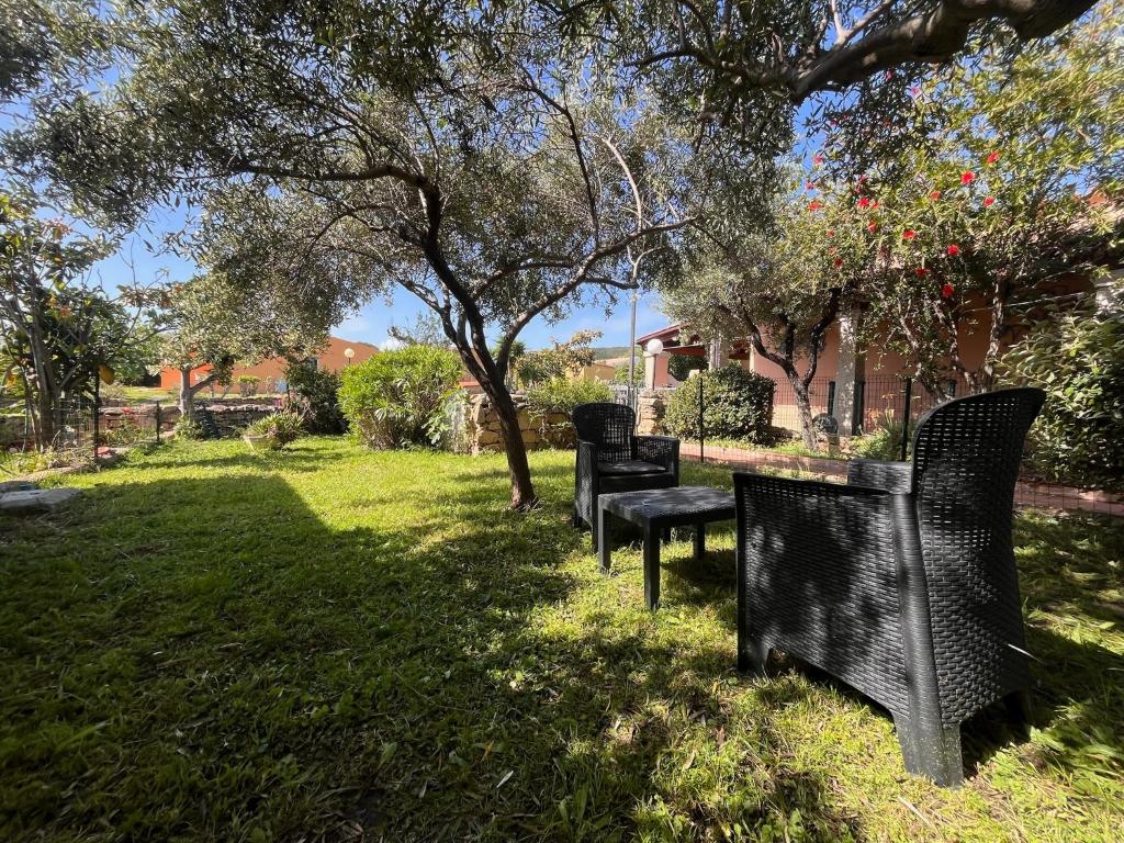 Mirto Beachside Apartment - 2BR - Wi-Fi - AC - 100m from the Beach - BBQ - Parking - 2