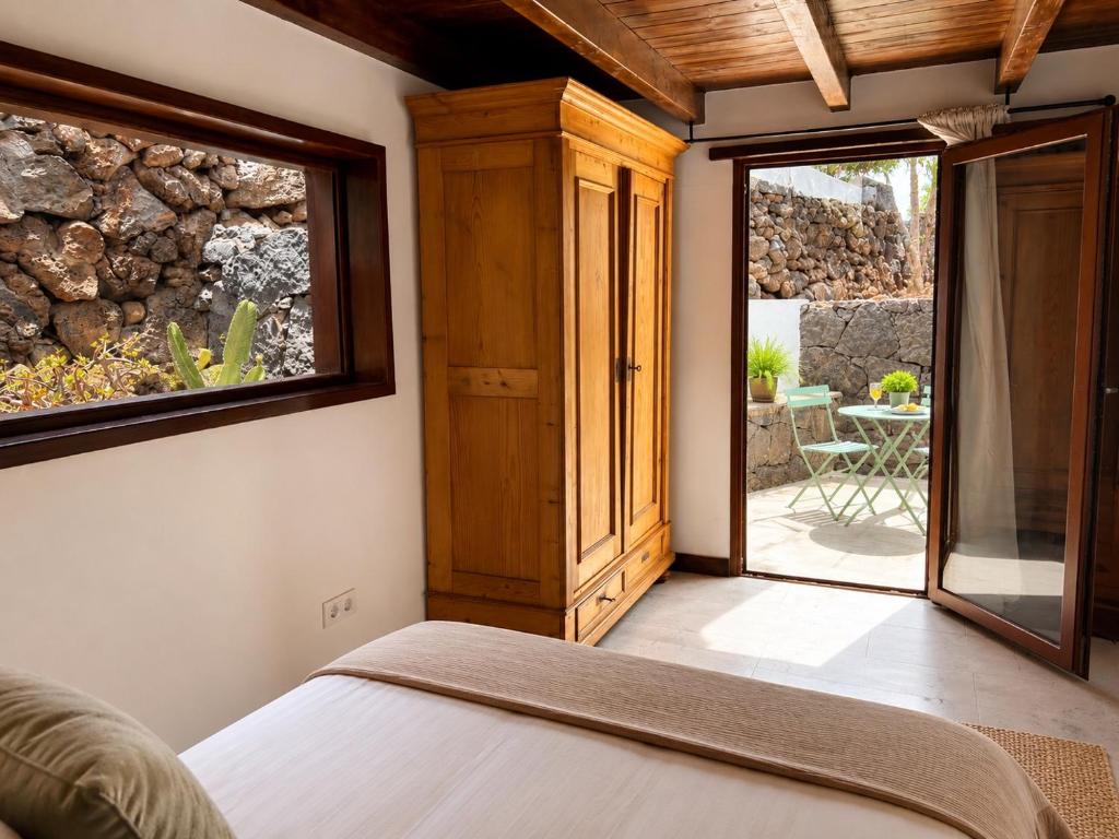 Villa Blanco - Romantic Hideaway - Private Villa for Couple - 4