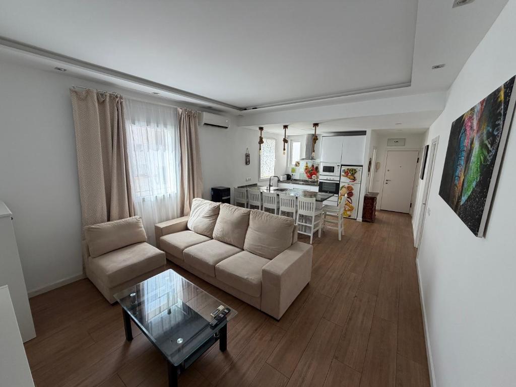 GENUAR APARTMENTS 3 Bedroom close to beach - 1