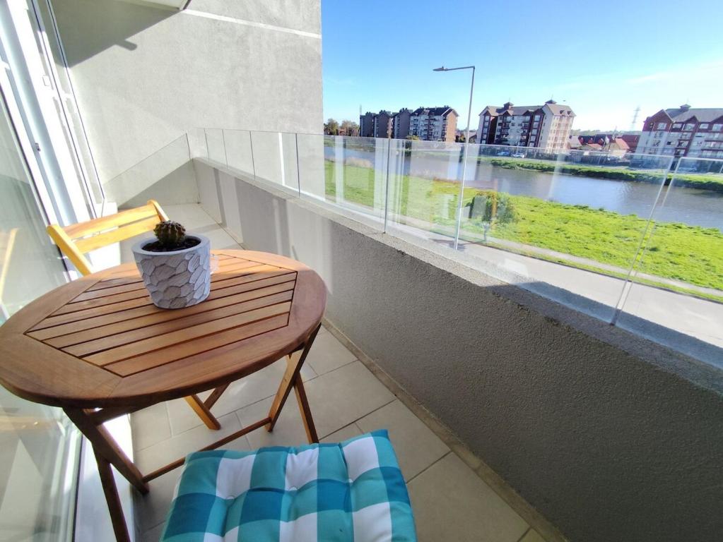 Brisas del Sol apartment - steps from the airport - 2