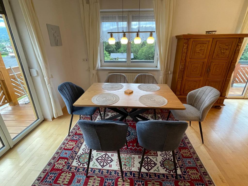 Ferienwohnung - 80qm - mit großer Loggia und Balkon - 5