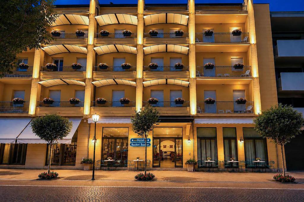 Hotel Baden Baden - 2