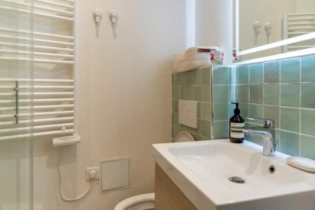 Airy and Stylish 1BD Flat ile Saint-Louis - 4