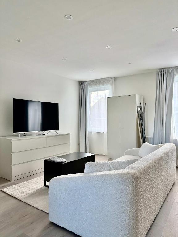 Romantic City-View Hideaway for 4 in Boulogne - 5