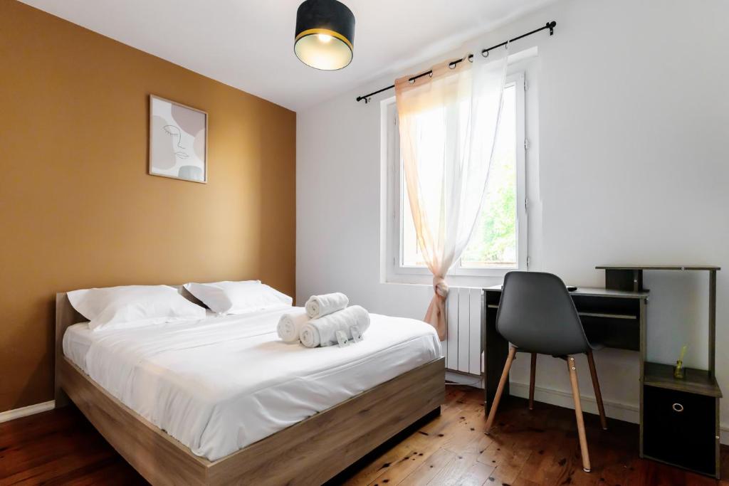Appartement 3 chambres 3-6 personnes, parking privé proche de La Doua, Lyon - 2