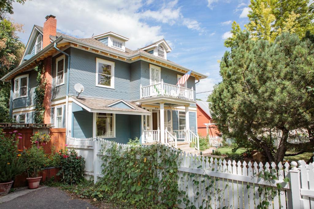 Fernweh Inn &amp; Hostel — Hotel in Fort Collins (CO)